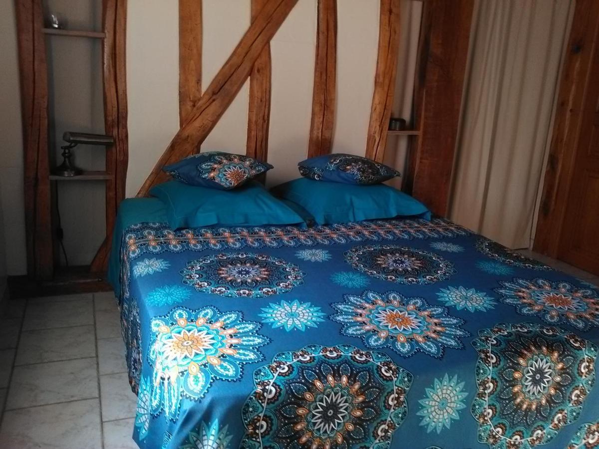Chambre D'Hotes Des P'Tits Bonheurs Dosches Exteriér fotografie
